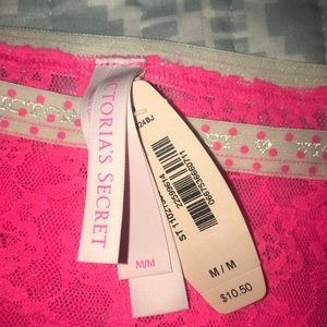 FOUR Victoria Secret panty, SZ MEDIUM